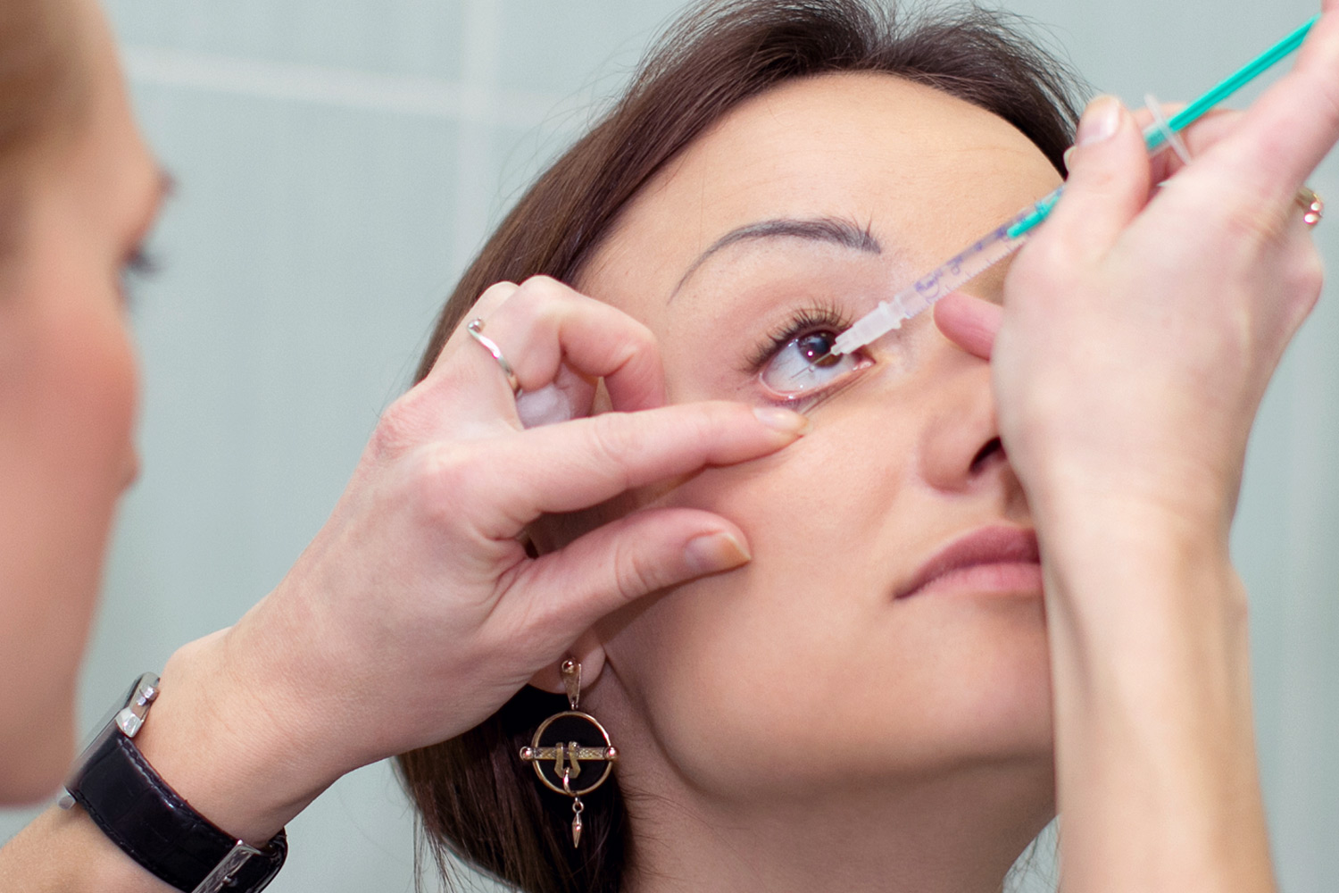 Инъекция возвращает зрение при неизлечимой гипотонии